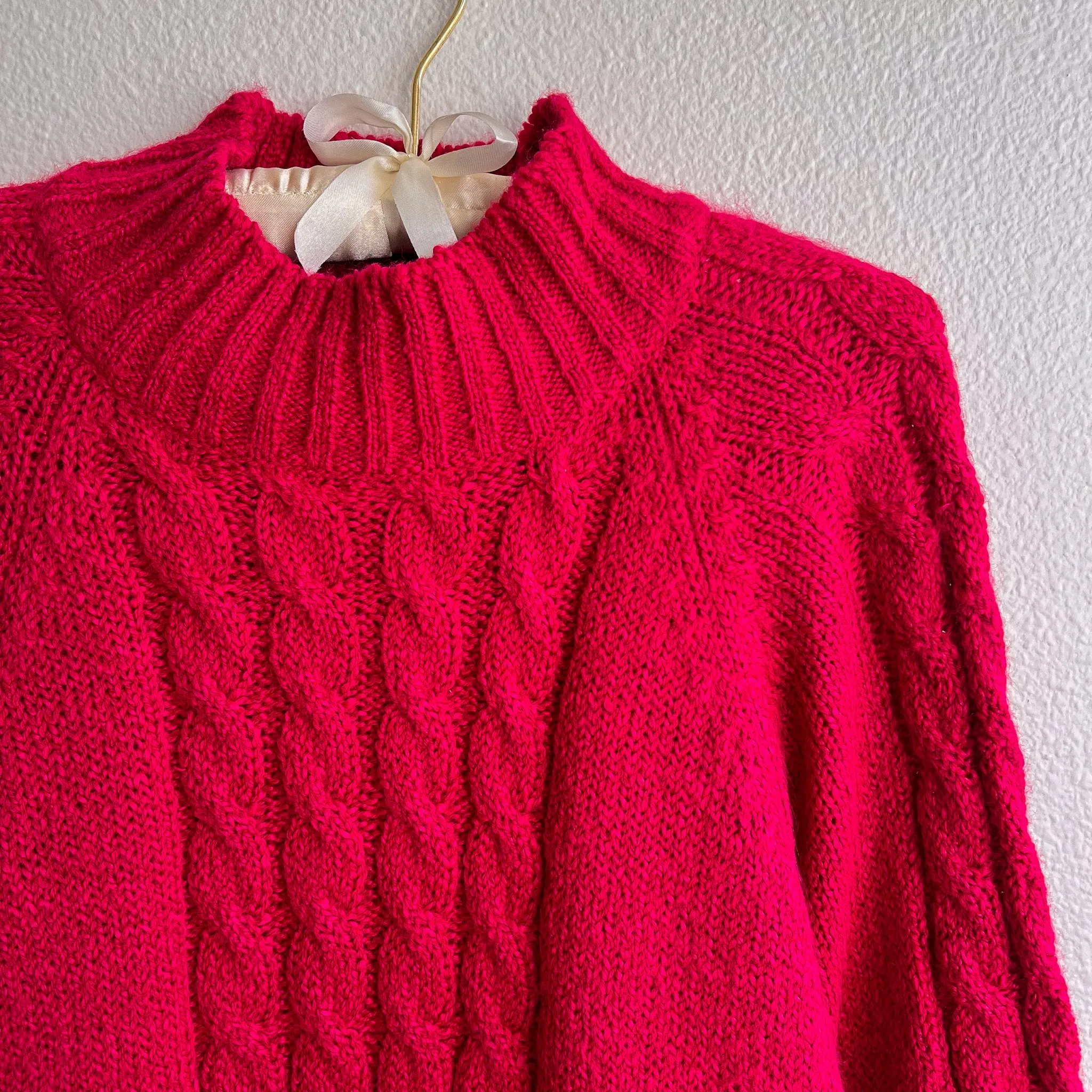 1980s Magenta Pink Heavy Knit Sweater (L/XL)