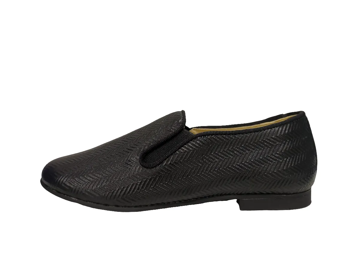 Andanines  Black Embossed Arrow Slip On 447-94