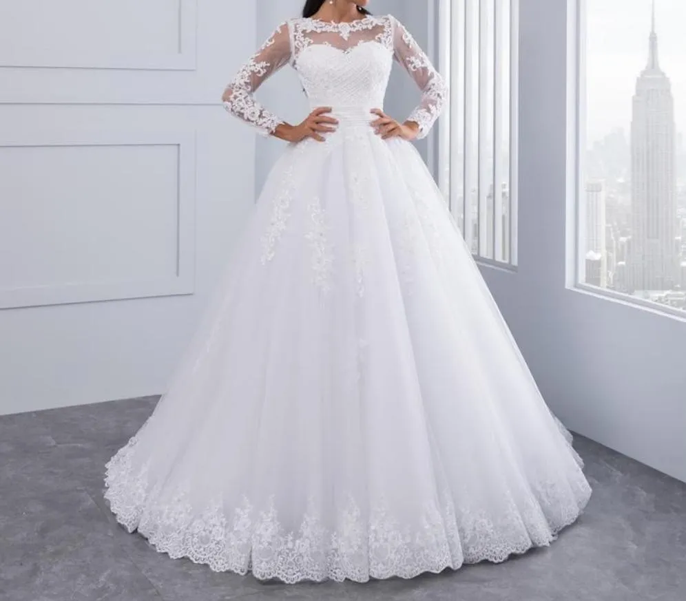 Ball Gown Wedding Dresses with Detachable train Lace Appliques Pearls Bridal Gowns