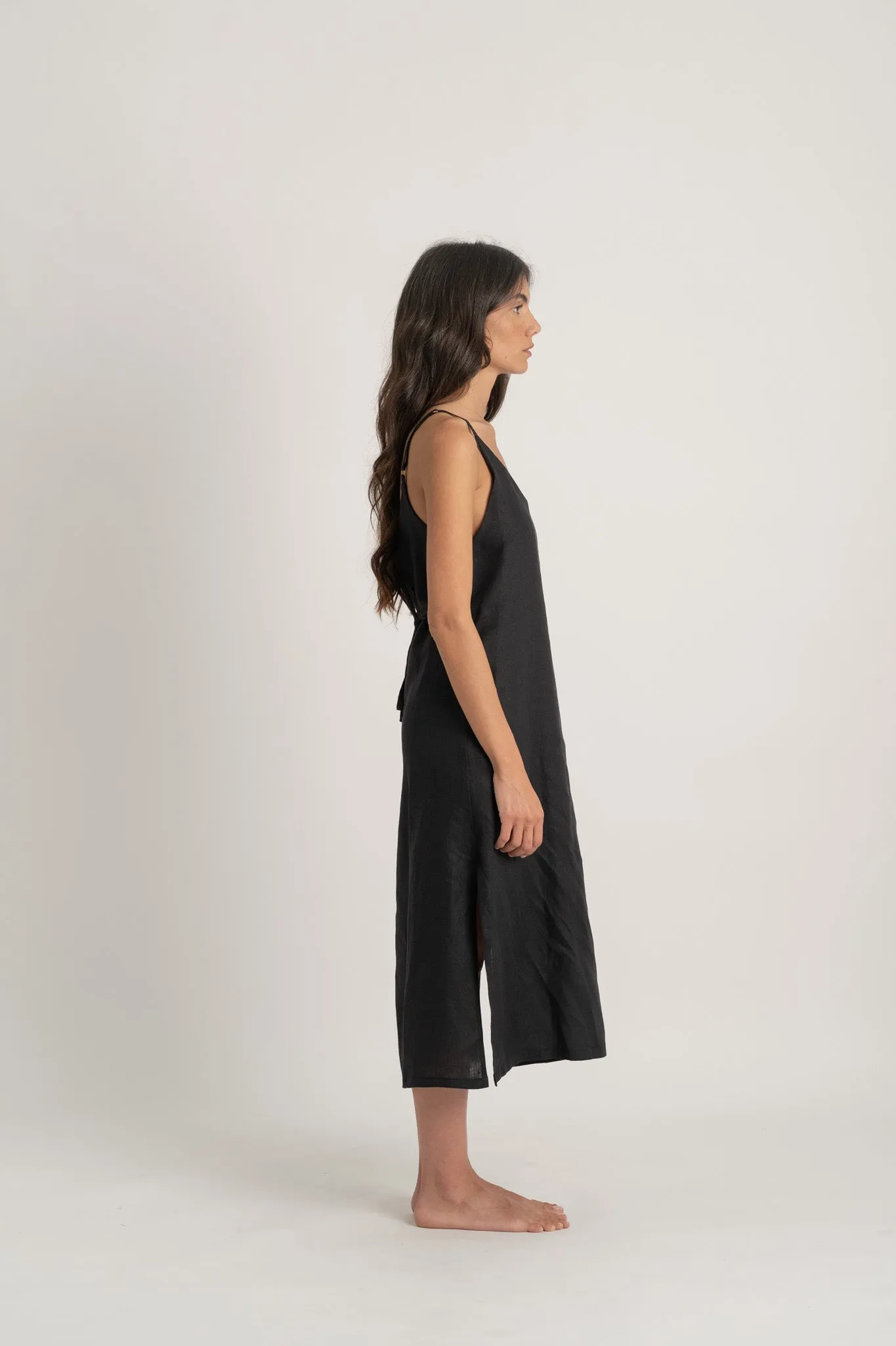 Basique Linen Slip Dress Black