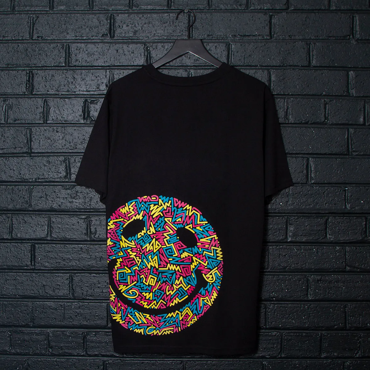 Side Doodle Smiley 002 - Tshirt - Black