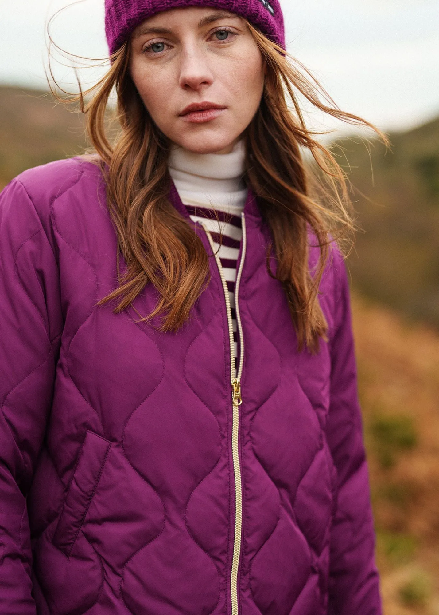 ST IZIA - Quilted Zip-up Puffer Jacket (PLUM)