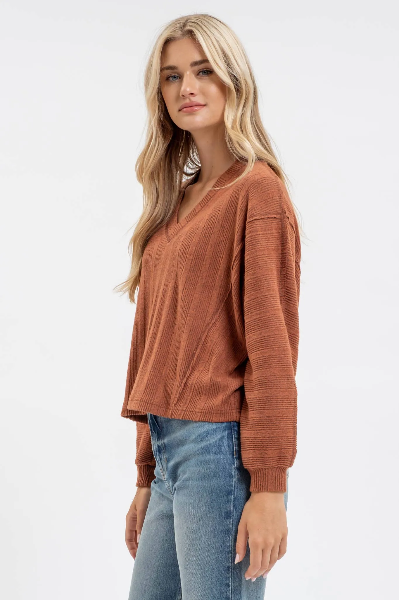 V NECK LONG SLEEVE KNIT TOP