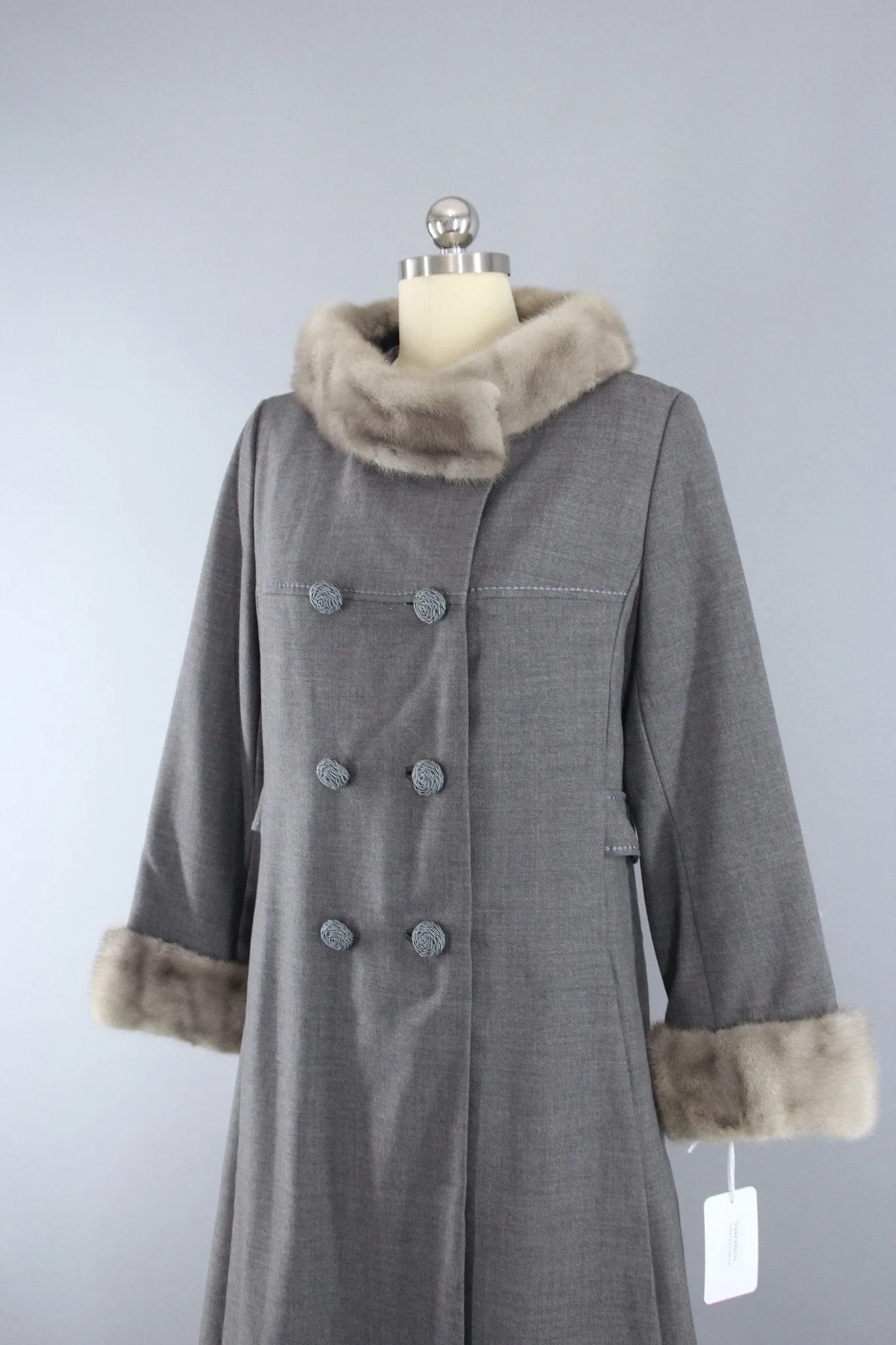 Vintage 1960s Holly Poplin Grey Wool Coat with Fur Trim